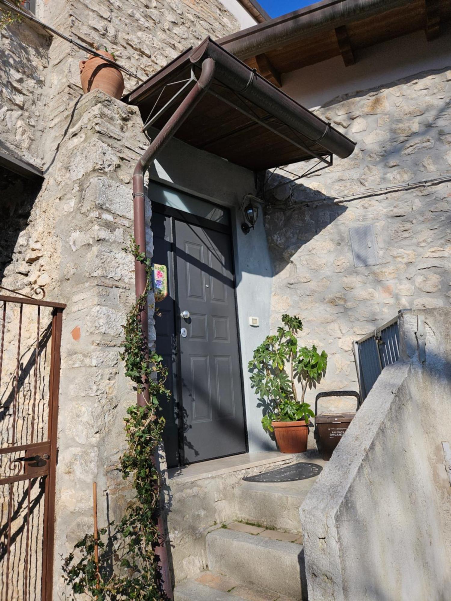 Casa di Mamma Rosa Villa Castelnuovo Parano Bagian luar foto